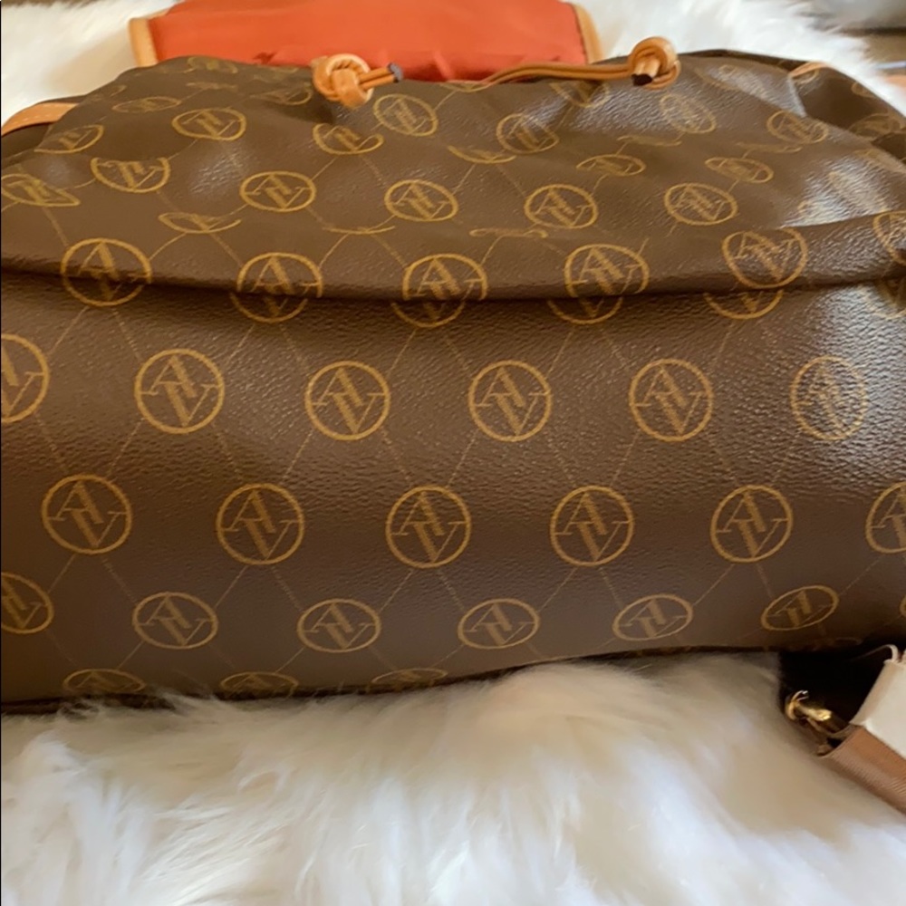 Adrienne Vittadini backpack NWT - Picture 8 of 15